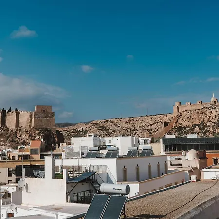 Cathedral - Center - Free Parking - Climatized شقة المرية